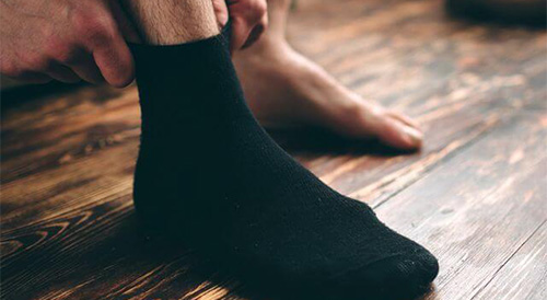The--importance--of--mens--sock--fibers--in--summer.jpg